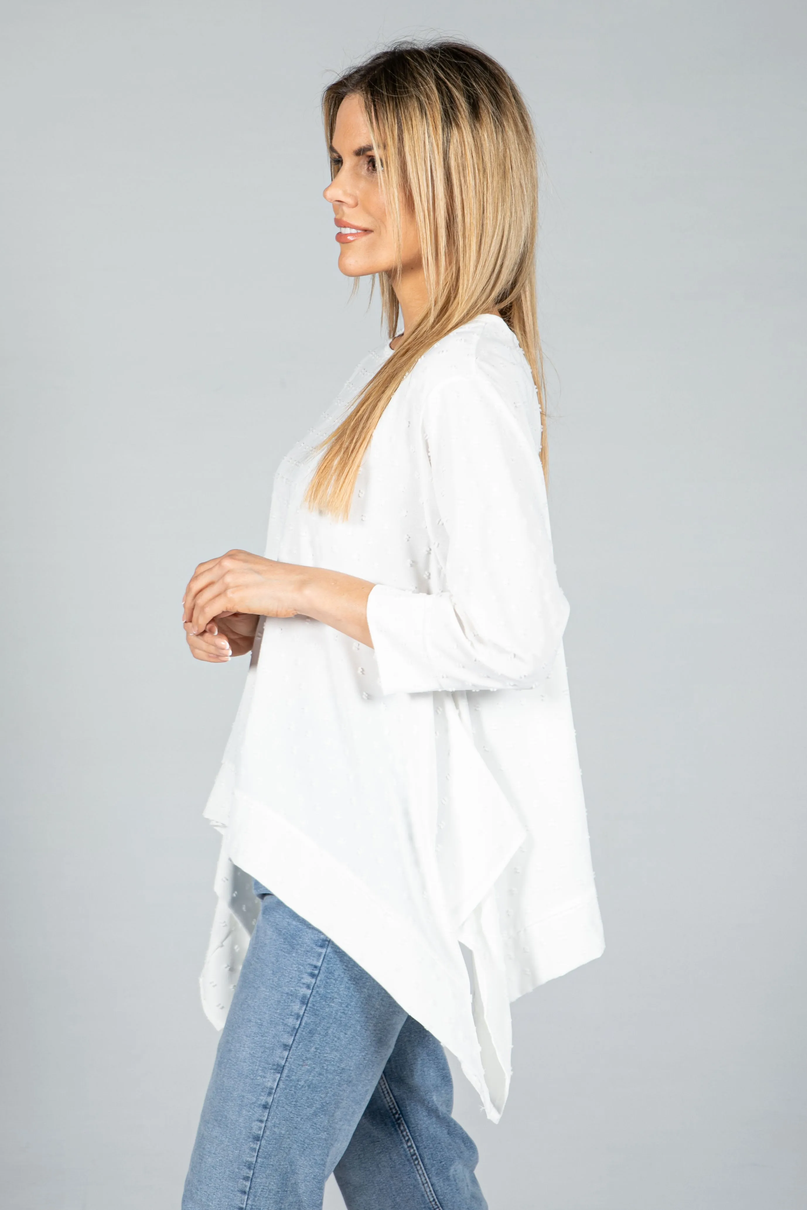 ASYMMETRIC HEM TOP