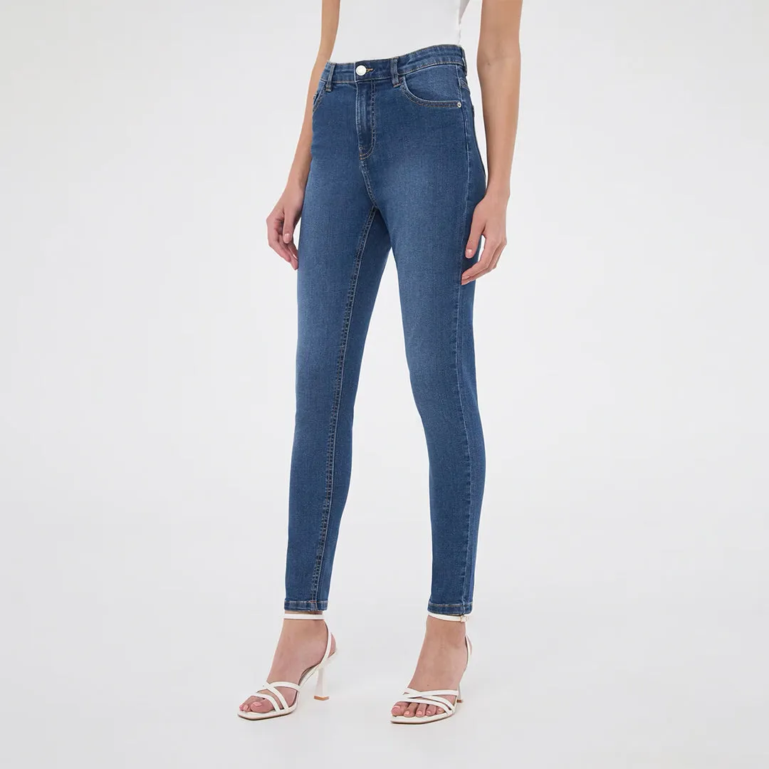 High Waisted Jeans