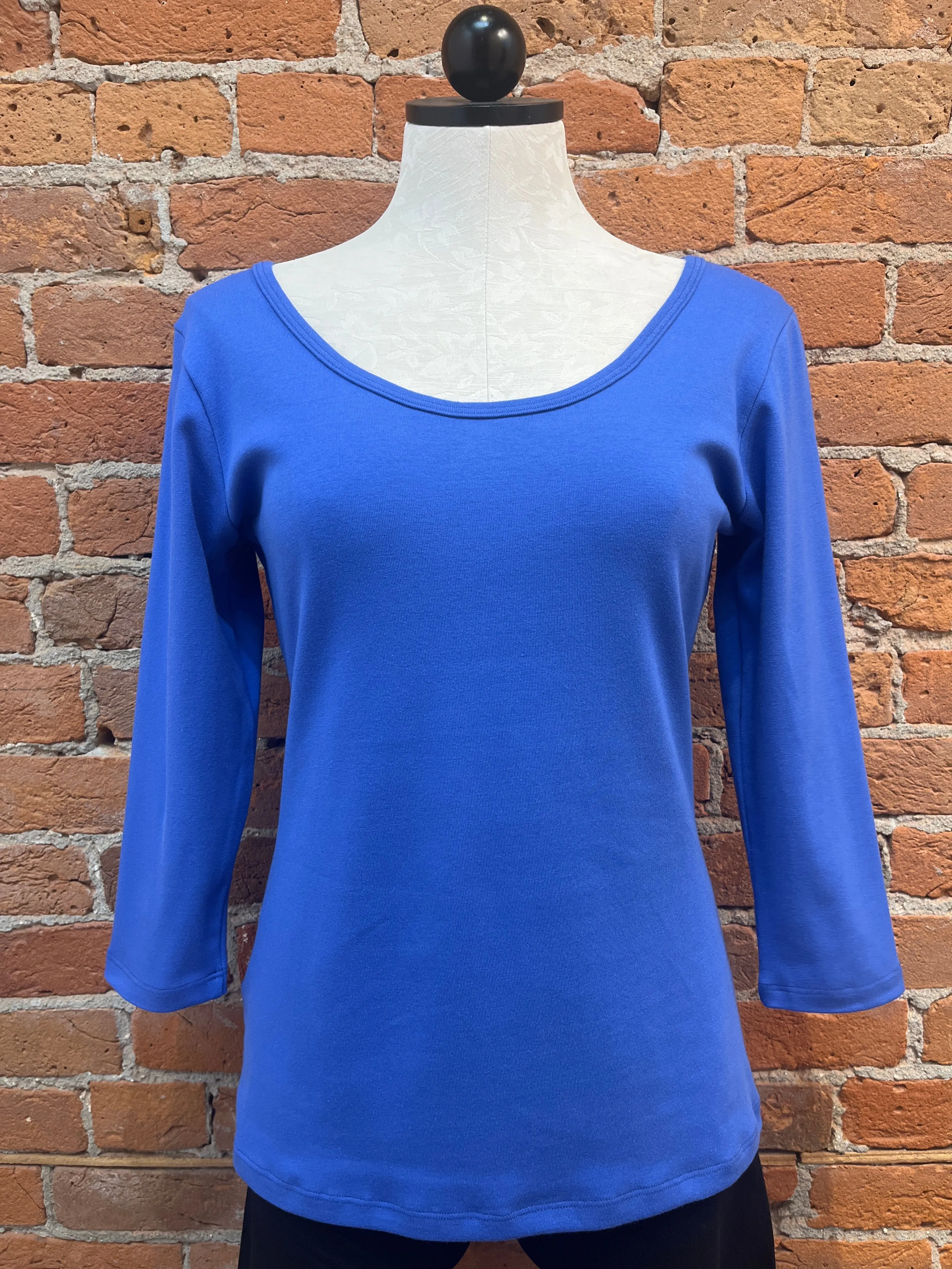 Necessitees t-shirt, reversible scoop 3/4-sleeve (4 colors)